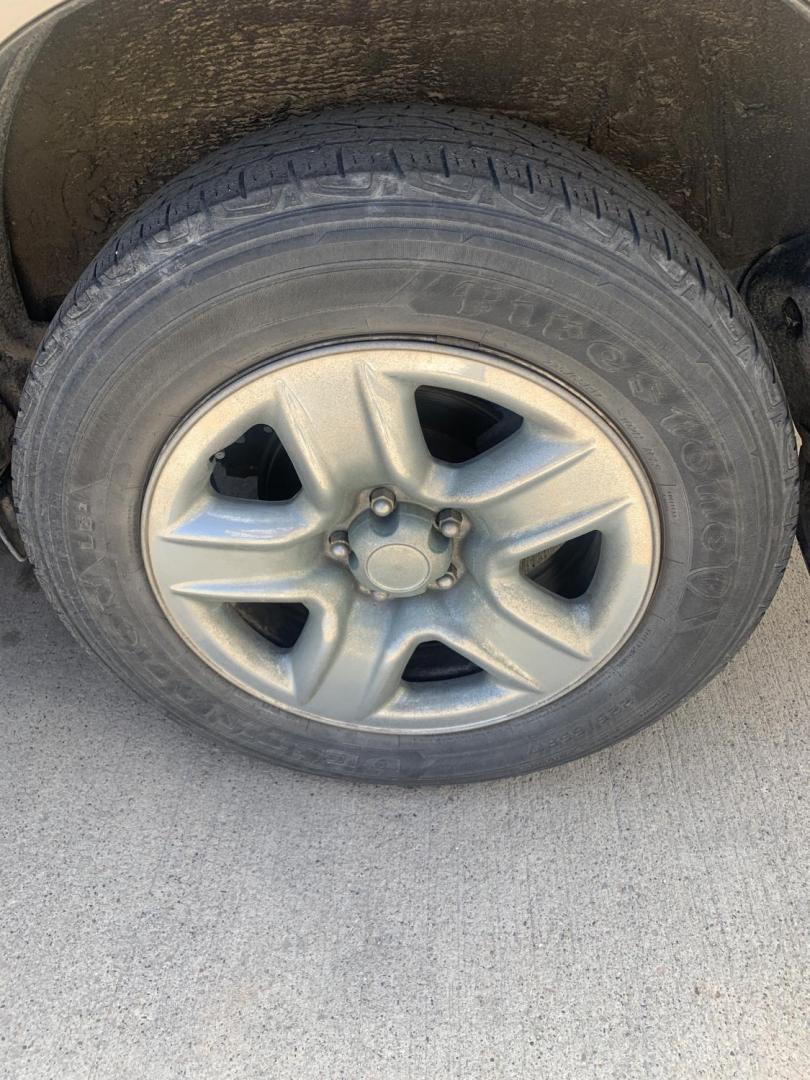 2010 Toyota RAV4 Base I4 4WD (2T3BF4DV1AW) with an 2.4L L4 DOHC 16V engine, 4-Speed Automatic transmission, located at 2015 Cambell Street, Rapid City, SD, 57701, (605) 342-8326, 44.066433, -103.191772 - Photo#6