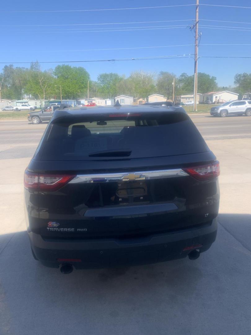 2020 Chevrolet Traverse LT Feather AWD (1GNEVHKW1LJ) with an 3.6L V6 DOHC 24V engine, 9A transmission, located at 2015 Cambell Street, Rapid City, SD, 57701, (605) 342-8326, 44.066433, -103.191772 - Photo#1
