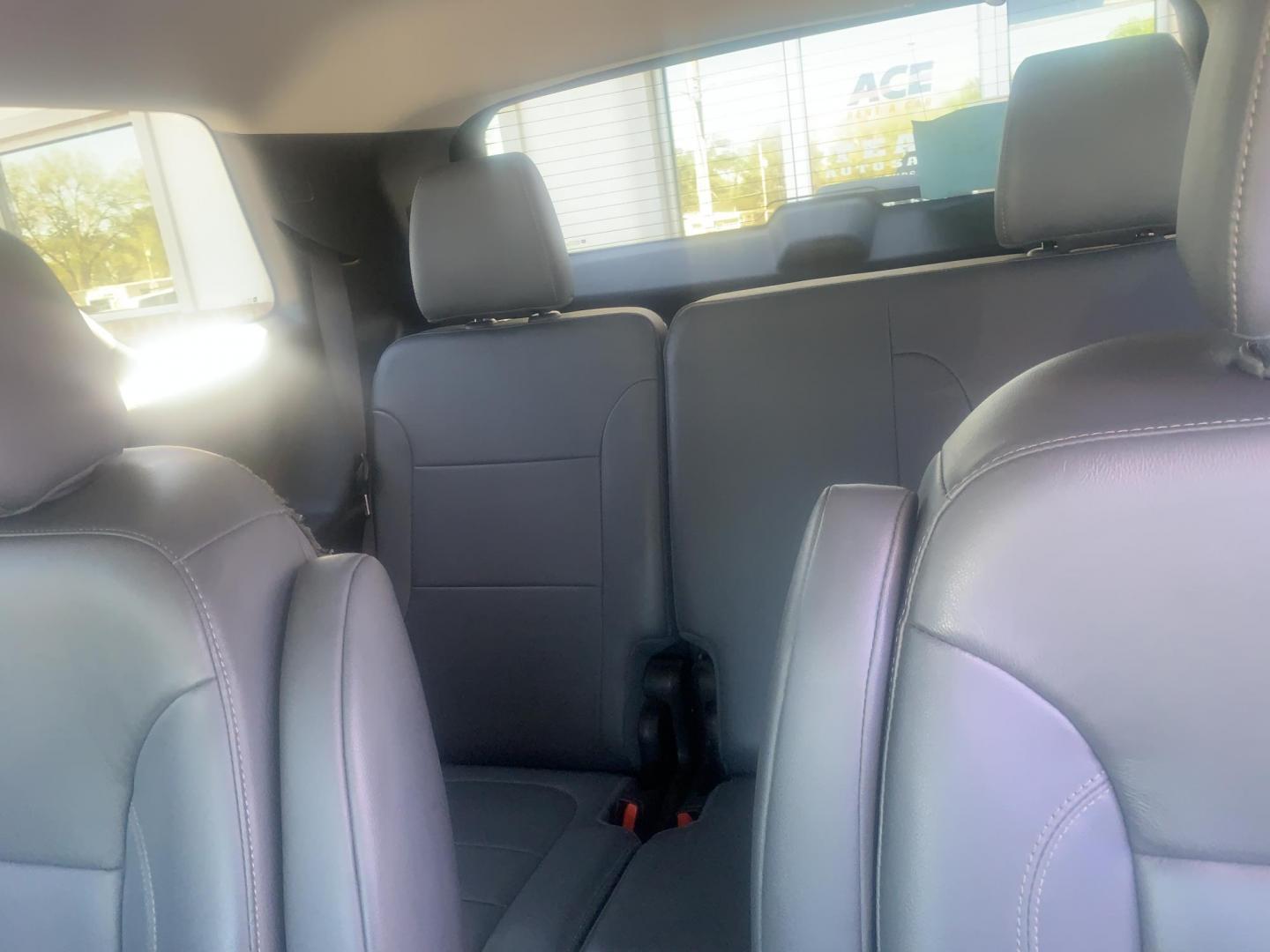 2020 Chevrolet Traverse LT Feather AWD (1GNEVHKW1LJ) with an 3.6L V6 DOHC 24V engine, 9A transmission, located at 2015 Cambell Street, Rapid City, SD, 57701, (605) 342-8326, 44.066433, -103.191772 - Photo#6