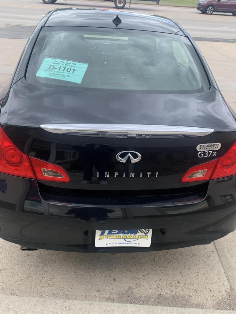 2012 Infiniti G Sedan 37x AWD (JN1CV6AR4CM) with an 3.7L V6 DOHC 24V engine, 5-Speed Automatic transmission, located at 2015 Cambell Street, Rapid City, SD, 57701, (605) 342-8326, 44.066433, -103.191772 - Luxury with AWD - Photo#3