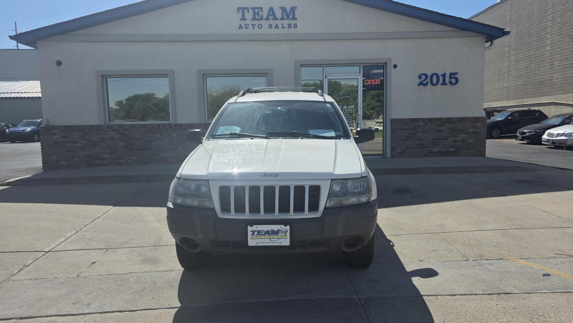 2004 Jeep Grand Cherokee Columbia Edition 4WD (1J4GW48S04C) with an 4.0L L6 OHV 12V engine, located at 2015 Cambell Street, Rapid City, SD, 57701, (605) 342-8326, 44.066433, -103.191772 - arriving soon- Photo#1