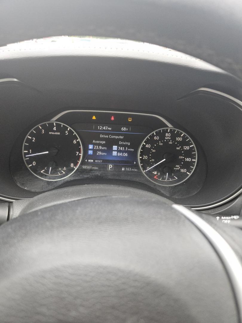2017 Nissan Maxima 3.5 S (1N4AA6AP6HC) with an 3.5L V6 DOHC 24V engine, CVT transmission, located at 2015 Cambell Street, Rapid City, SD, 57701, (605) 342-8326, 44.066433, -103.191772 - ARRIVING SOON - Photo#7