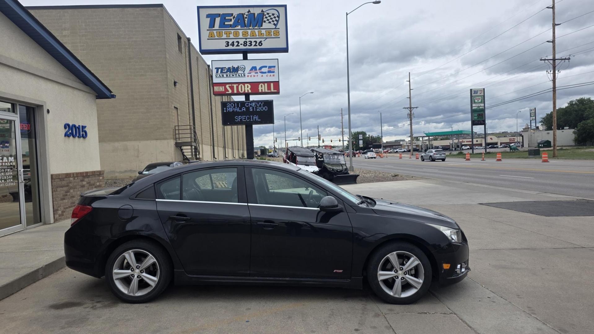 2014 Chevrolet Cruze 2LT Auto (1G1PE5SB8E7) with an 1.4L L4 DOHC 16V TURBO engine, 6-Speed Automatic transmission, located at 2015 Cambell Street, Rapid City, SD, 57701, (605) 342-8326, 44.066433, -103.191772 - FRESH TRADE - Photo#6