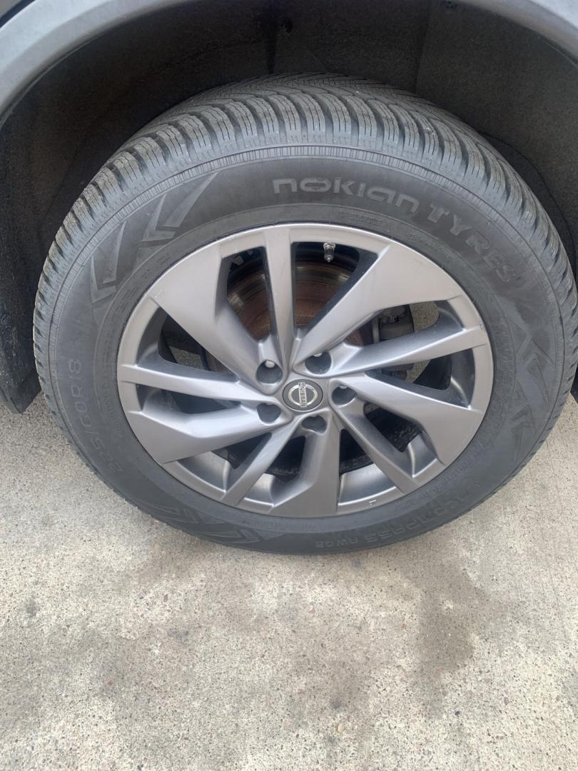 2016 Nissan Rogue S AWD (5N1AT2MV3GC) with an 2.5L L4 DOHC 16V engine, CVT transmission, located at 2015 Cambell Street, Rapid City, SD, 57701, (605) 342-8326, 44.066433, -103.191772- Photo#5