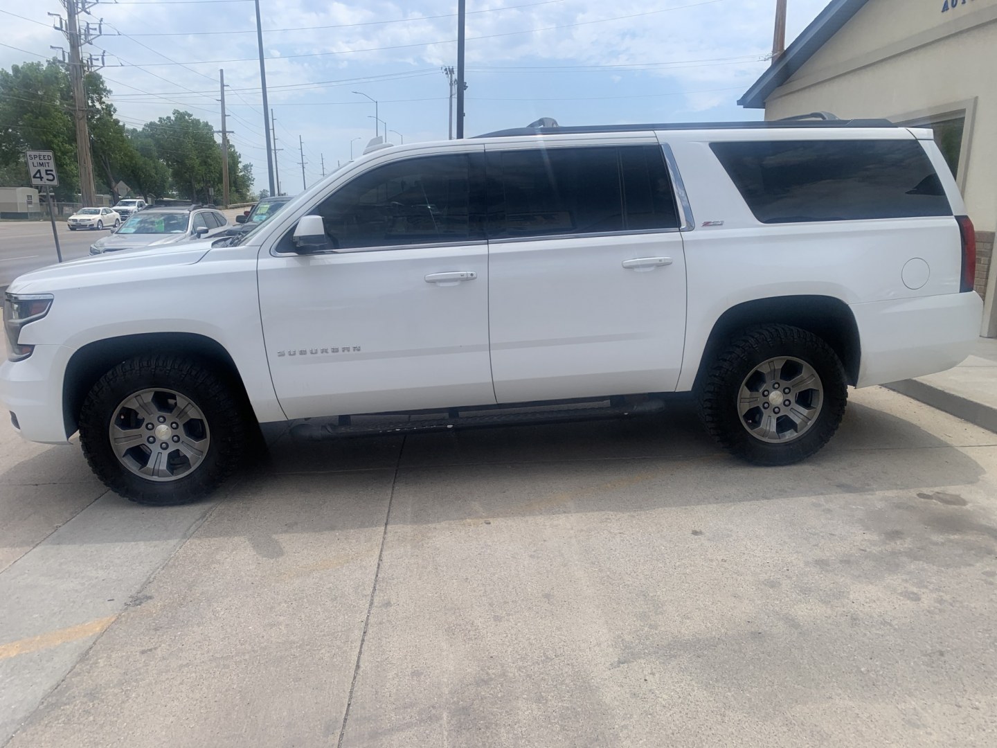 2017 Chevrolet Suburban LT 4WD (1GNSKHKC7HR) with an 5.3L V8 OHV 16V engine, 6A transmission, located at 2015 Cambell Street, Rapid City, SD, 57701, (605) 342-8326, 44.066433, -103.191772 - JUST ARRIVED- Photo#2
