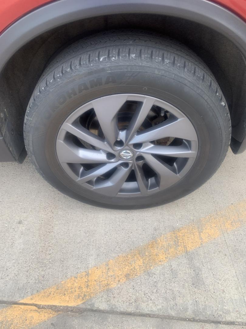 2016 Nissan Rogue S AWD (5N1AT2MV9GC) with an 2.5L L4 DOHC 16V engine, CVT transmission, located at 2015 Cambell Street, Rapid City, SD, 57701, (605) 342-8326, 44.066433, -103.191772 - JUST ARRIVED- Photo#6