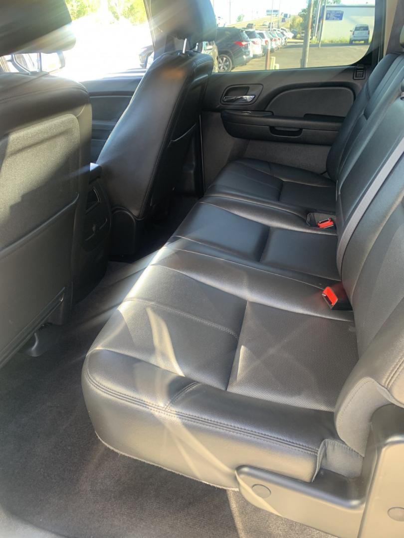 2012 Chevrolet Silverado 1500 LTZ Crew Cab 4WD (3GCPKTE73CG) with an 5.3L V8 OHV 16V FFV engine, 6-Speed Automatic transmission, located at 2015 Cambell Street, Rapid City, SD, 57701, (605) 342-8326, 44.066433, -103.191772- Photo#5