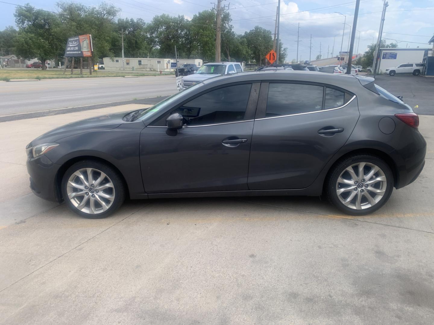 2015 Mazda MAZDA3 s Touring AT 5-Door (JM1BM1L39F1) with an 2.5L L4 DOHC 16V engine, 6-Speed Automatic transmission, located at 2015 Cambell Street, Rapid City, SD, 57701, (605) 342-8326, 44.066433, -103.191772 - just arrived- Photo#2