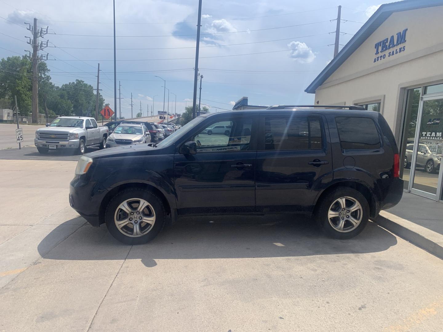 2012 Honda Pilot EX-L 4WD 5-Spd AT (5FNYF4H51CB) with an 3.5L V6 SOHC 24V engine, 5-Speed Automatic transmission, located at 2015 Cambell Street, Rapid City, SD, 57701, (605) 342-8326, 44.066433, -103.191772 - JUST ARRIVED- Photo#1