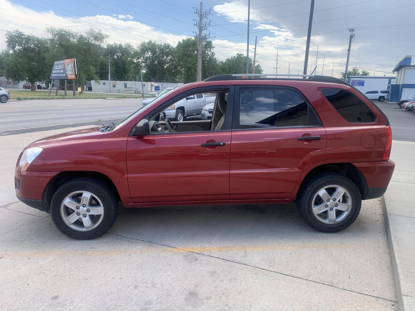 2009 Kia Sportage EX V6 2WD (KNDJF723697) with an 2.7L V6 DOHC 24V engine, 4A transmission, located at 2015 Cambell Street, Rapid City, SD, 57701, (605) 342-8326, 44.066433, -103.191772 - JUST ARRIVED CASH ONLY- Photo#2
