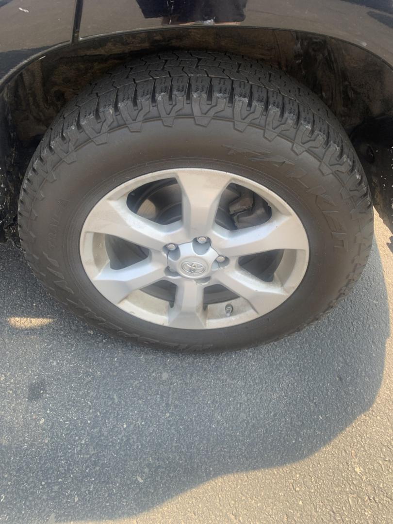 2011 Toyota RAV4 Limited V6 4WD (2T3DK4DV3BW) with an 3.5L V6 DOHC 24V engine, 5A transmission, located at 2015 Cambell Street, Rapid City, SD, 57701, (605) 342-8326, 44.066433, -103.191772 - NEW ARRIVAL PICTURES COMING SOON- Photo#6