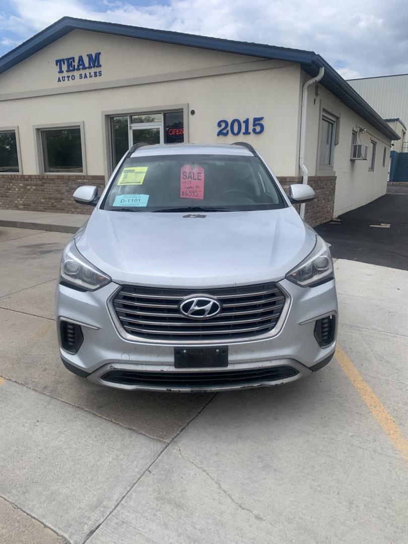 2017 Hyundai Santa Fe SE AWD (KM8SMDHF7HU) with an 3.3L V6 DOHC 24V engine, 6A transmission, located at 2015 Cambell Street, Rapid City, SD, 57701, (605) 342-8326, 44.066433, -103.191772 - CASH ONLY RECENT TRADE- Photo#1