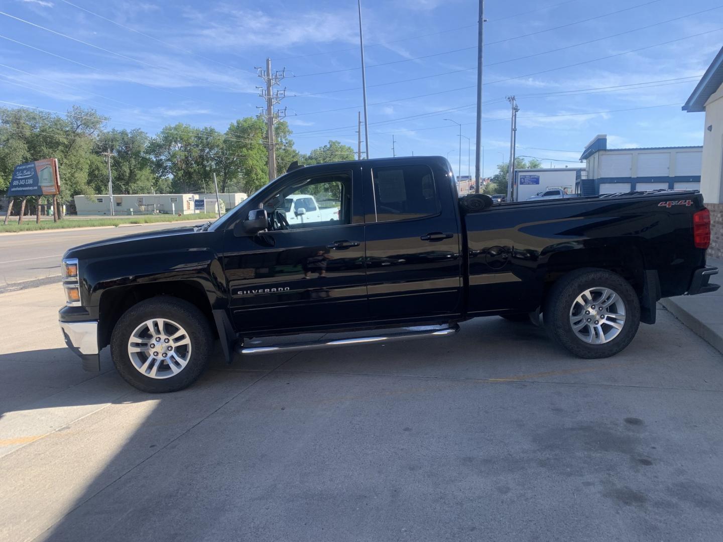 2015 Chevrolet Silverado 1500 LT Double Cab 4WD (1GCVKREC1FZ) with an 5.3L V8 OHV 16V engine, 6-Speed Automatic transmission, located at 2015 Cambell Street, Rapid City, SD, 57701, (605) 342-8326, 44.066433, -103.191772 - JUST ARRIVED Pictures to come after it has been serviced- Photo#2
