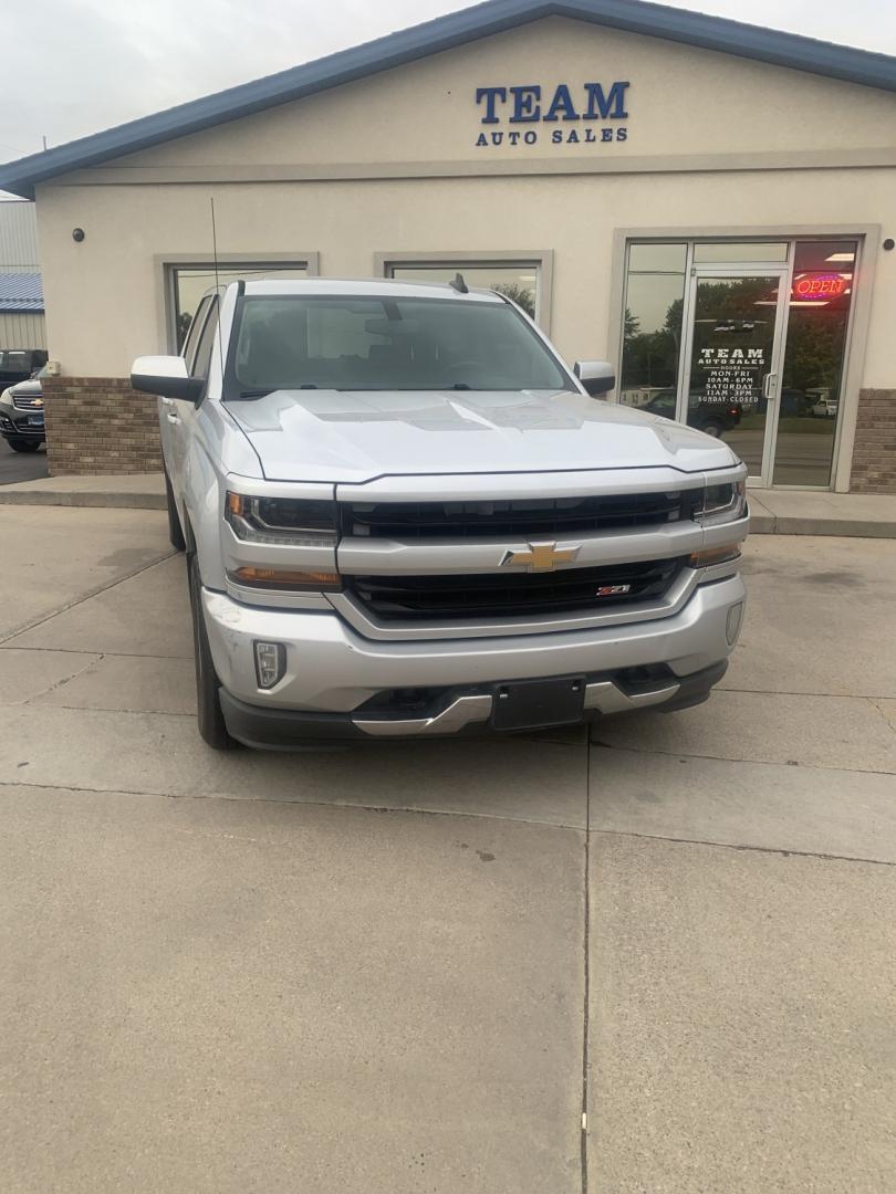 2017 Chevrolet Silverado 1500 LT Crew Cab 4WD (3GCUKREC6HG) with an 5.3L V8 OHV 16V engine, 6A transmission, located at 2015 Cambell Street, Rapid City, SD, 57701, (605) 342-8326, 44.066433, -103.191772 - car fax available- Photo#1