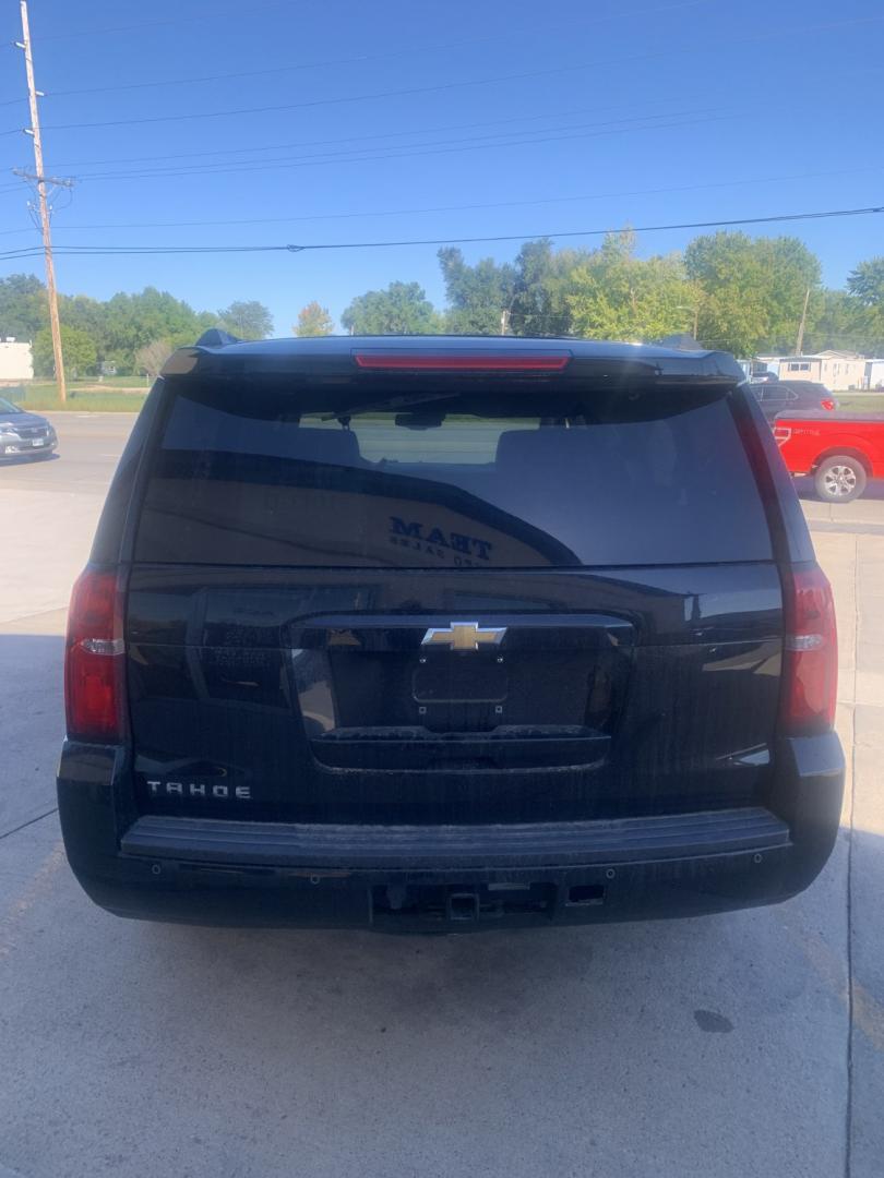 2020 Chevrolet Tahoe LT 4WD (1GNSKBKC9LR) with an 5.3L V8 OHV 16V engine, 6A transmission, located at 2015 Cambell Street, Rapid City, SD, 57701, (605) 342-8326, 44.066433, -103.191772 - JUST ARRIVED HIGH MILEAGE ONE OWNER- Photo#3