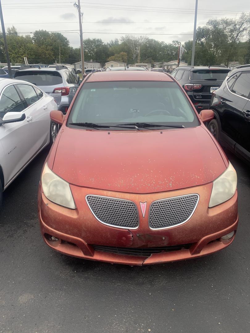 2007 Pontiac Vibe Base (5Y2SL65807Z) with an 1.8L L4 DOHC 16V engine, located at 2015 Cambell Street, Rapid City, SD, 57701, (605) 342-8326, 44.066433, -103.191772 - Fresh trade- Photo#0