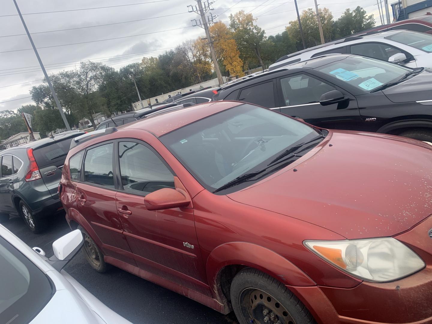 2007 Pontiac Vibe Base (5Y2SL65807Z) with an 1.8L L4 DOHC 16V engine, located at 2015 Cambell Street, Rapid City, SD, 57701, (605) 342-8326, 44.066433, -103.191772 - Fresh trade- Photo#1