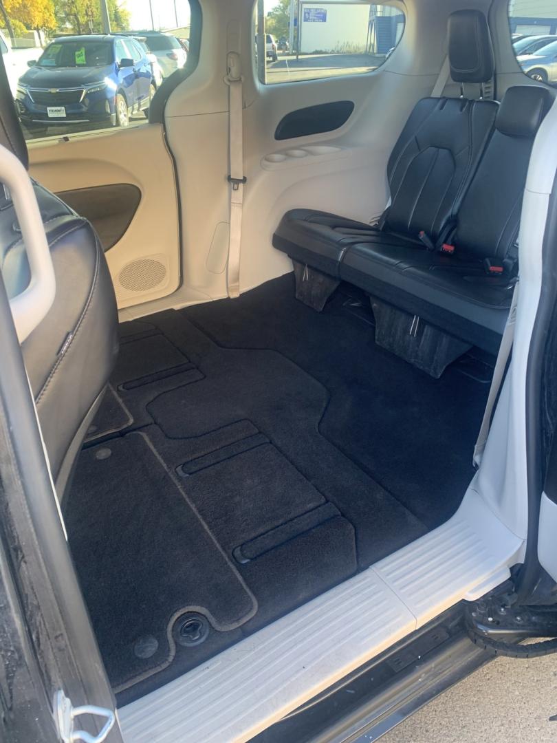 2023 Chrysler Pacifica Touring-L (2C4RC1BG0PR) with an 3.6L V6 DOHC 24V engine, 9A transmission, located at 2015 Cambell Street, Rapid City, SD, 57701, (605) 342-8326, 44.066433, -103.191772 - CAR FAX AVAILABLE- Photo#5
